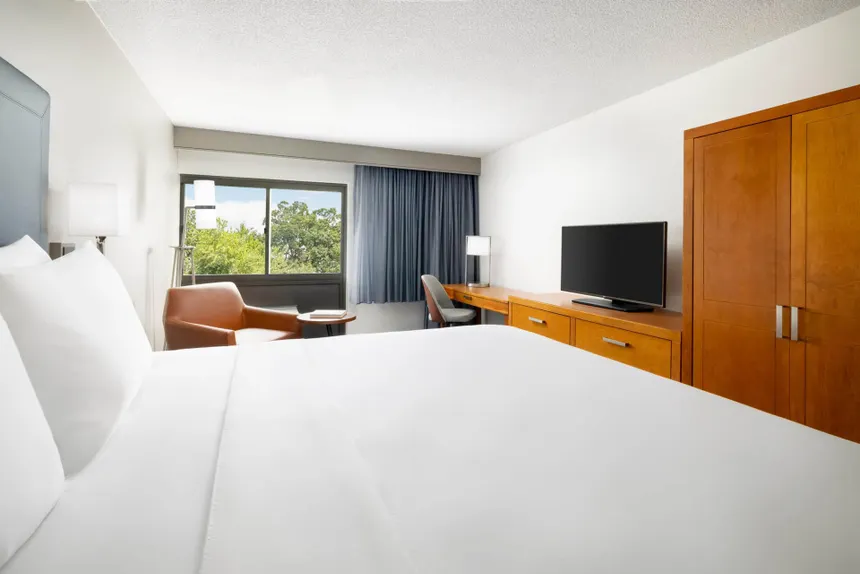 Courtyard by Marriott Montvale (Room 128)